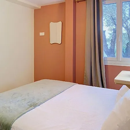 Les Bonnes Herbes --- Rez-de-villa Villa *