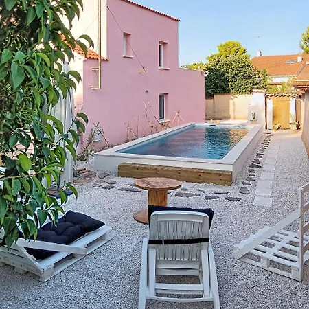 Les Bonnes Herbes --- Rez-de-villa Toulon